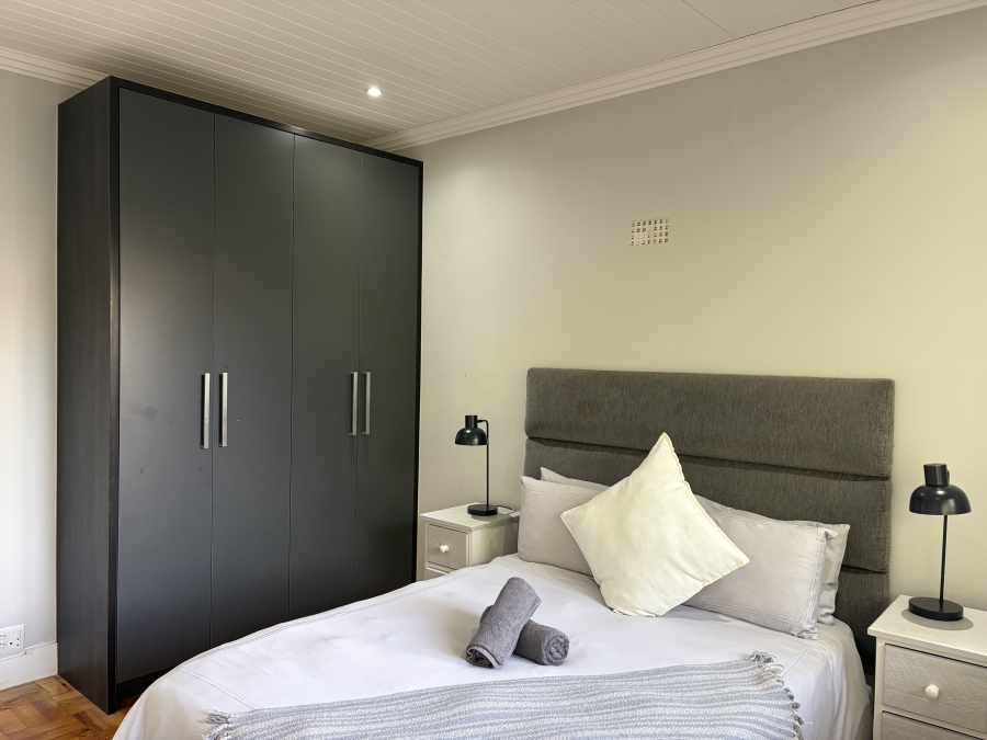 To Let 2 Bedroom Property for Rent in Sea Point Western Cape